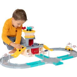 Luchthaven met Parkeergarage en Straat-Cavallino Sale