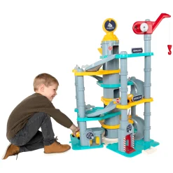 Parkeergarage met 7 Verdiepingen en Auto's-Cavallino Online