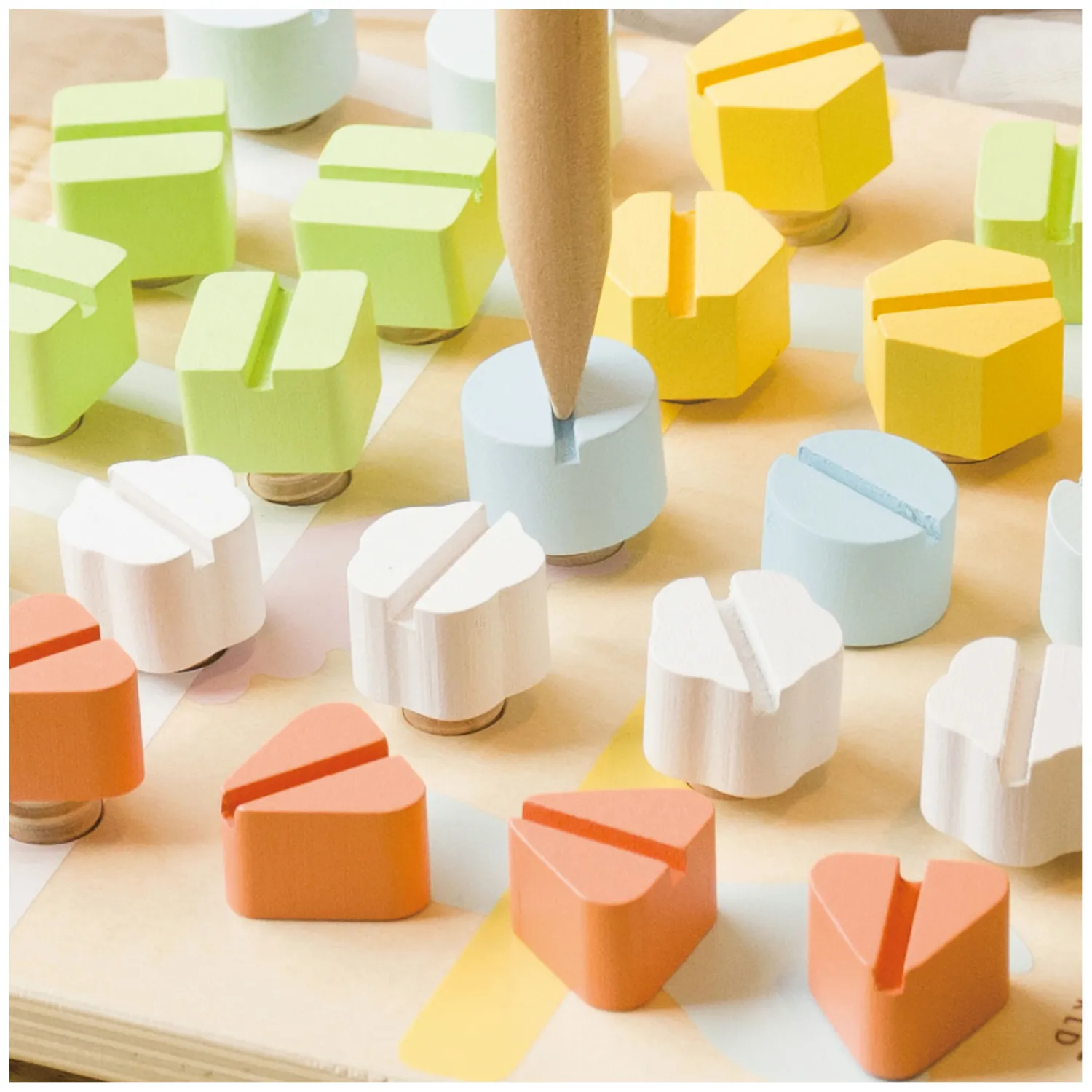 Houten Schroefbord Coordinatie Spel, 27dlg.-Classic World Best