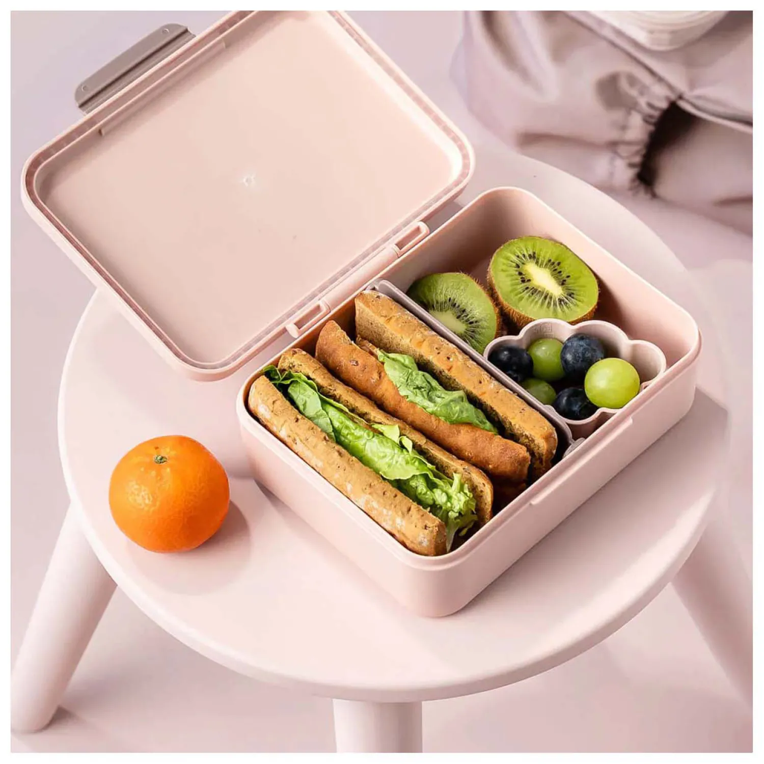 Broodtrommel met Vakken - Roze>Done by Deer Sale