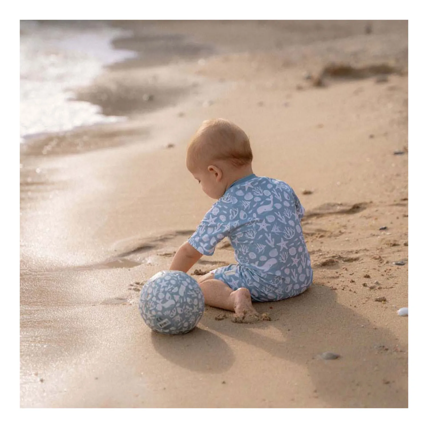 Mini Bal Blauw, 16cm-Little Dutch Discount