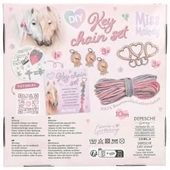 Miss Melody Maak je eigen Sleutelhanger><noscript><img width=