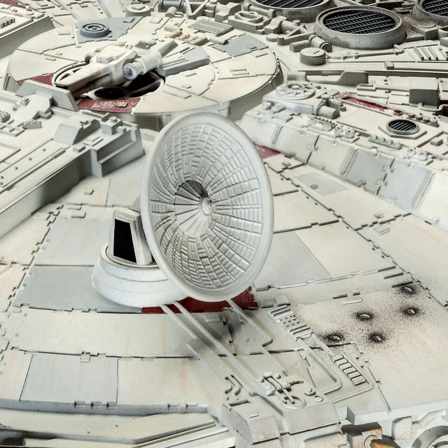 Millennium Falcon-Revell Outlet