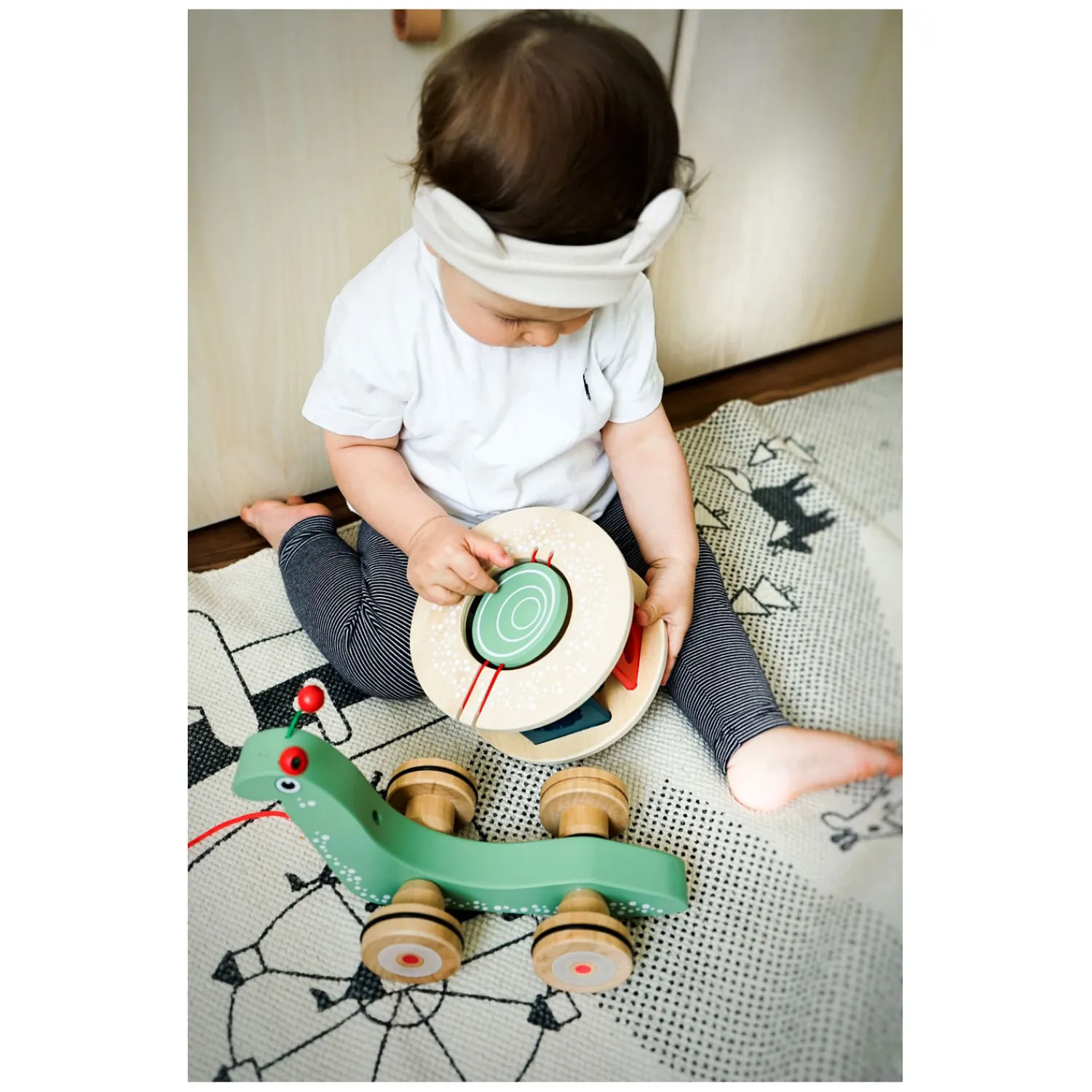 Small Foot - Houten Trekfiguur Vormenstoof Slak, 6dlg. Discount