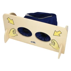 Small Foot  -  Houten Voelwand Best