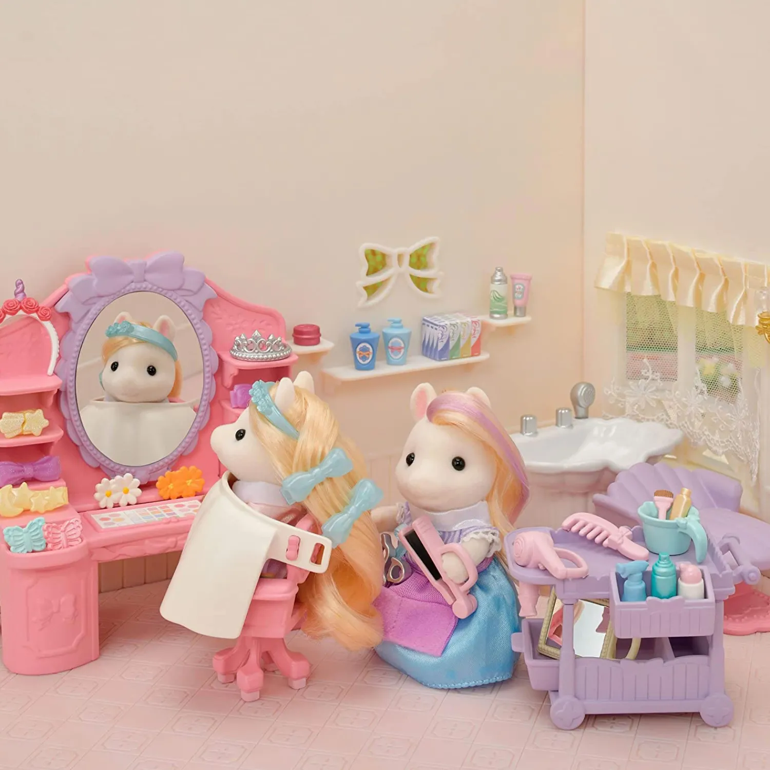5644 Pony's Kappersset>Sylvanian Families